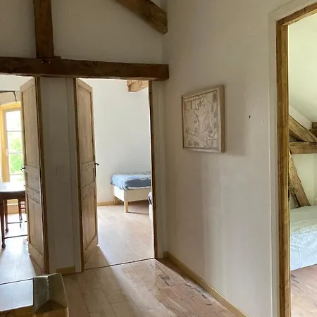Hébergement de vacances La Cour De La Fleunie 1 *