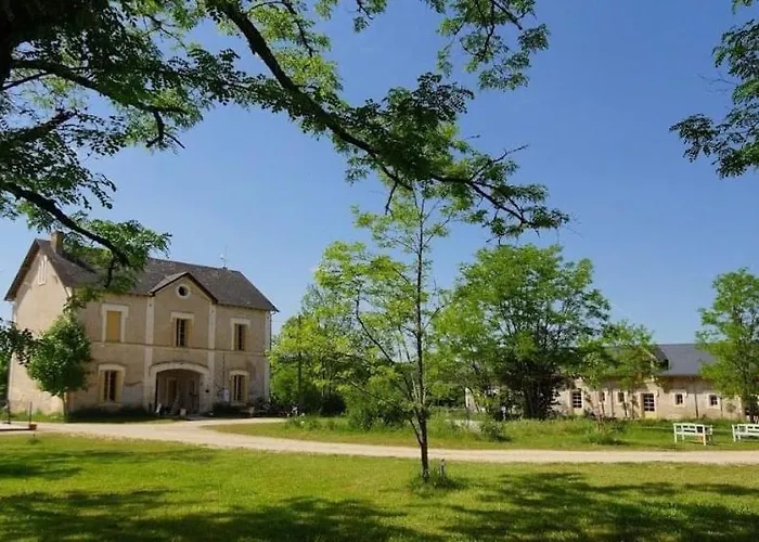 Feriehus La Cour De La Fleunie 1